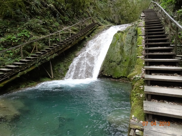 Экскурсия на 33 водопада 33 водопада