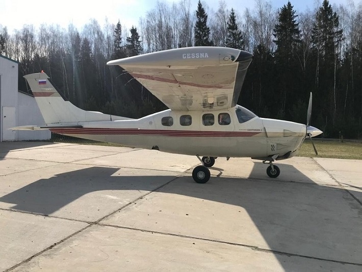 СESSNA 210