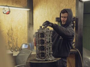 Зарабатывайте с нашей партнерской программой в категории Ремонт машин